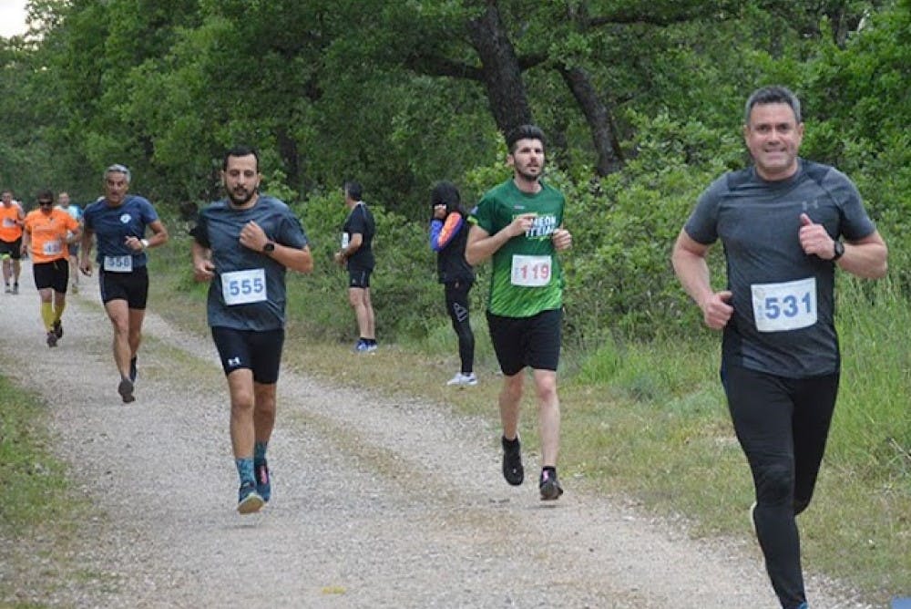7ο Λαϊκό Αγώνα Δρόμου Δάσους Κουρί Αλμυρού: Πρωταγωνιστές Νίκος και Δημήτρης Μπάκος runbeat.gr 