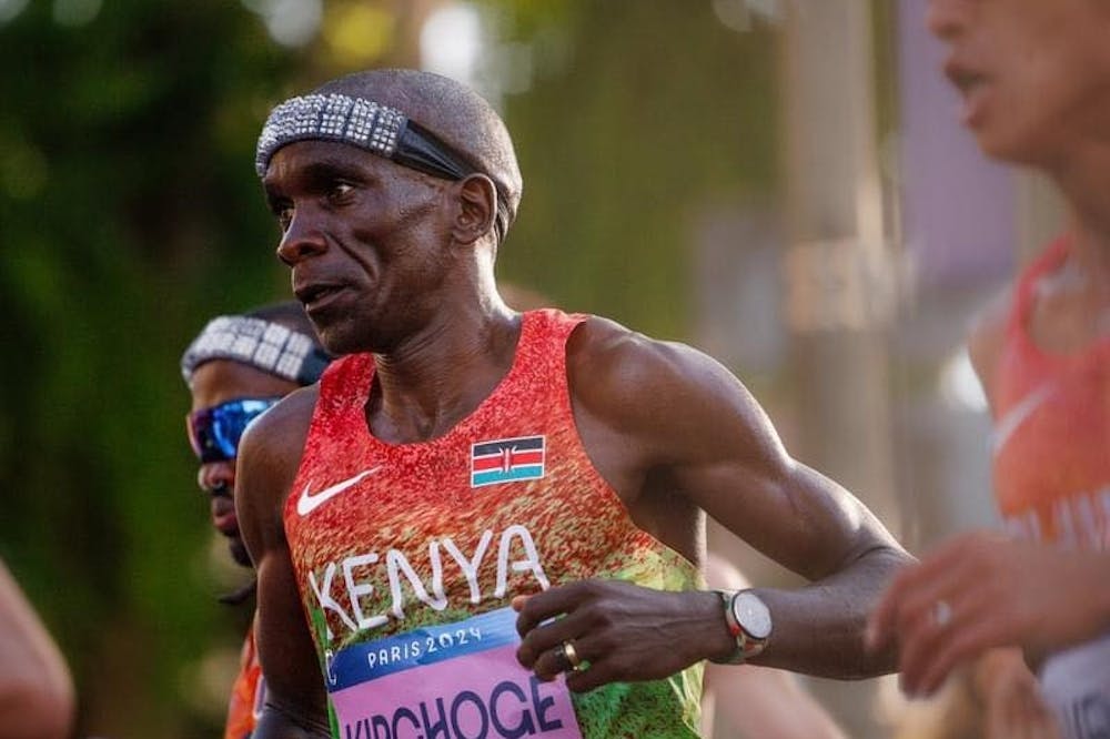 «Ο Kipchoge μου έδωσε τα μεταχειρισμένα παπούτσια του στο Παρίσι και ακόμα δεν μπορώ να το πιστέψω!» runbeat.gr
