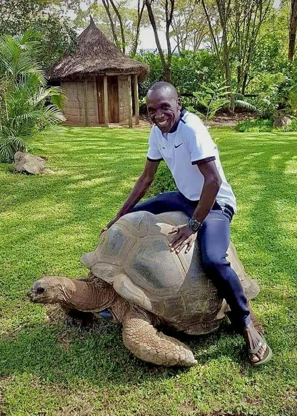 Ο μόνος τρόπος για να πάει αργά ο Kipchoge… runbeat.gr