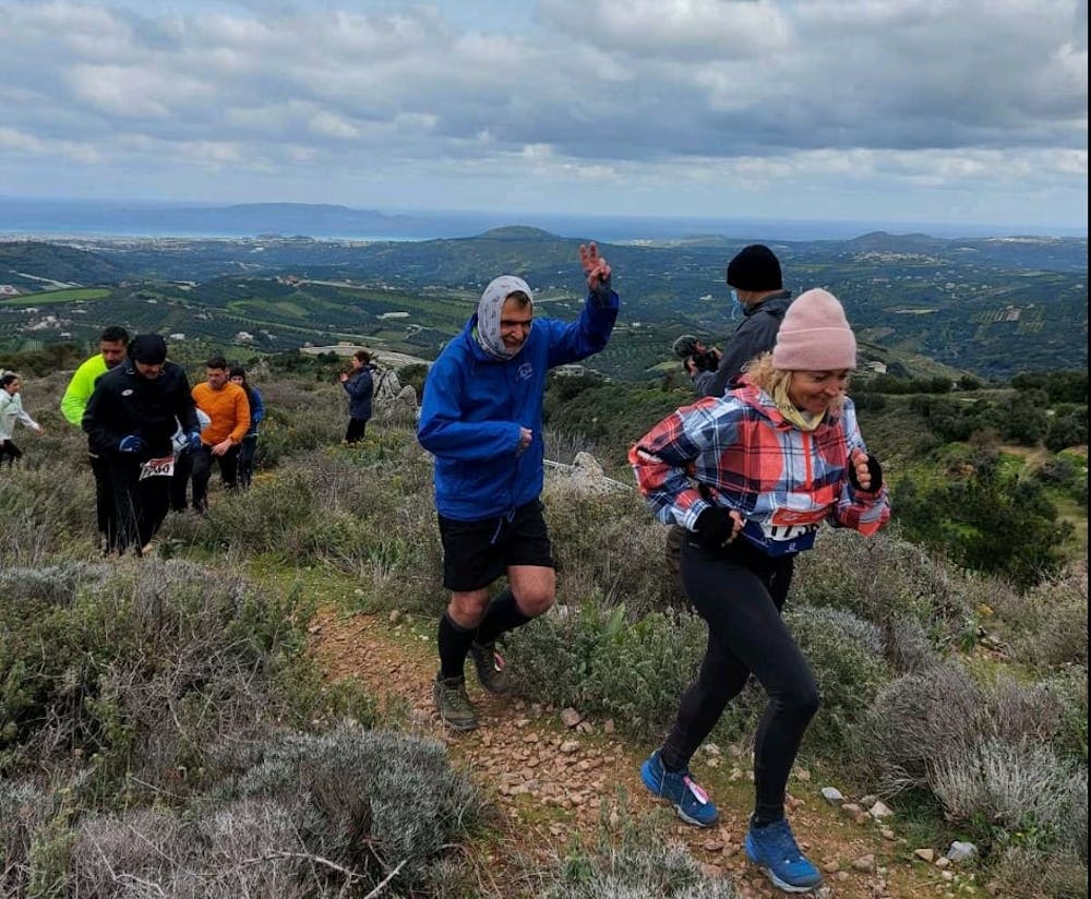 7ο Knossos run: Ξεχώρισαν Ματσιγκος-Χαζηράκη στα 23χλμ/Καμπιτάκης-Κατσαράκη στα 6,6χμ (Pics) runbeat.gr