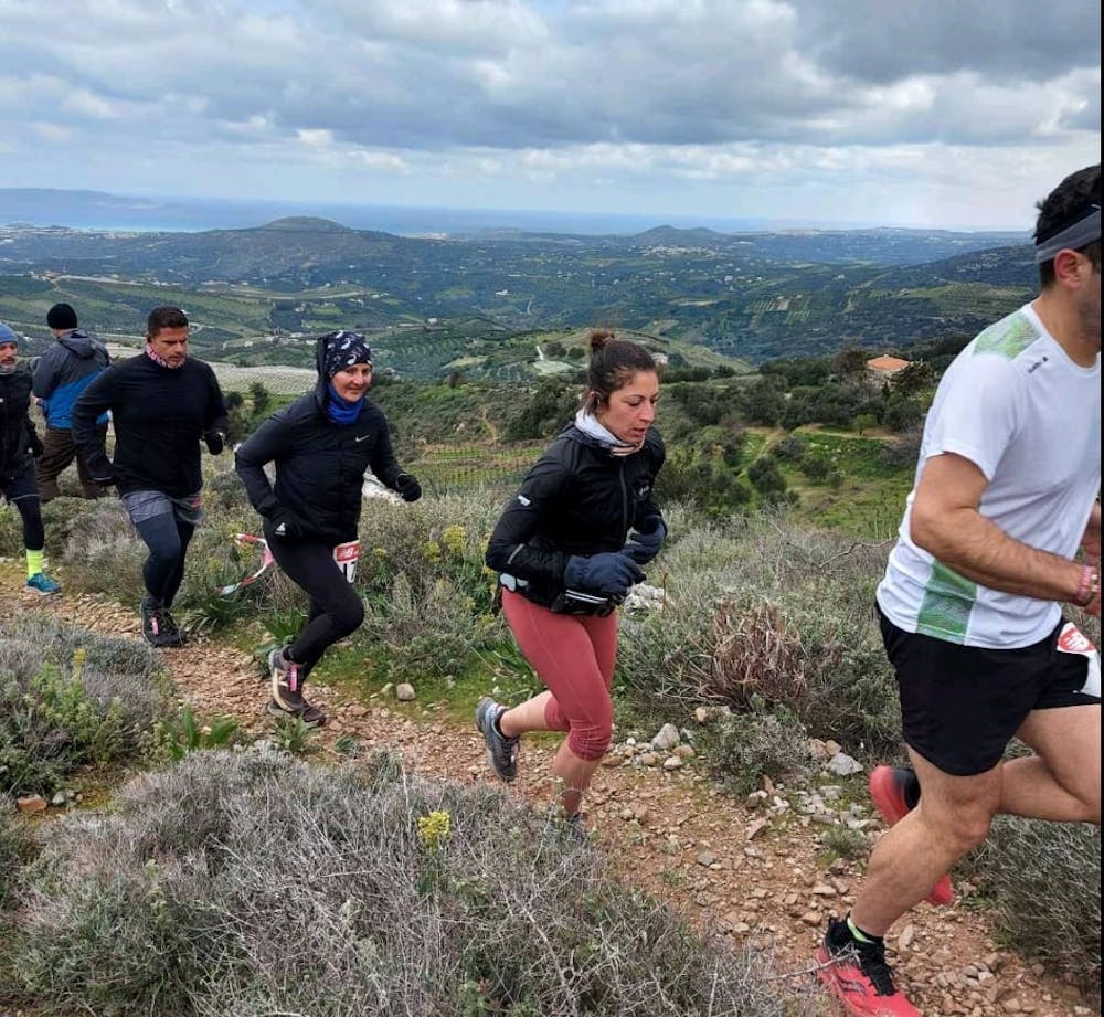 7ο Knossos run: Ξεχώρισαν Ματσιγκος-Χαζηράκη στα 23χλμ/Καμπιτάκης-Κατσαράκη στα 6,6χμ (Pics) runbeat.gr