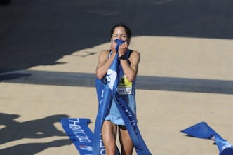 39ος ΑΜΑ: Μεγάλη νικήτρια στις γυναίκες η Κωνσταντινοπούλου με 2:46:01!