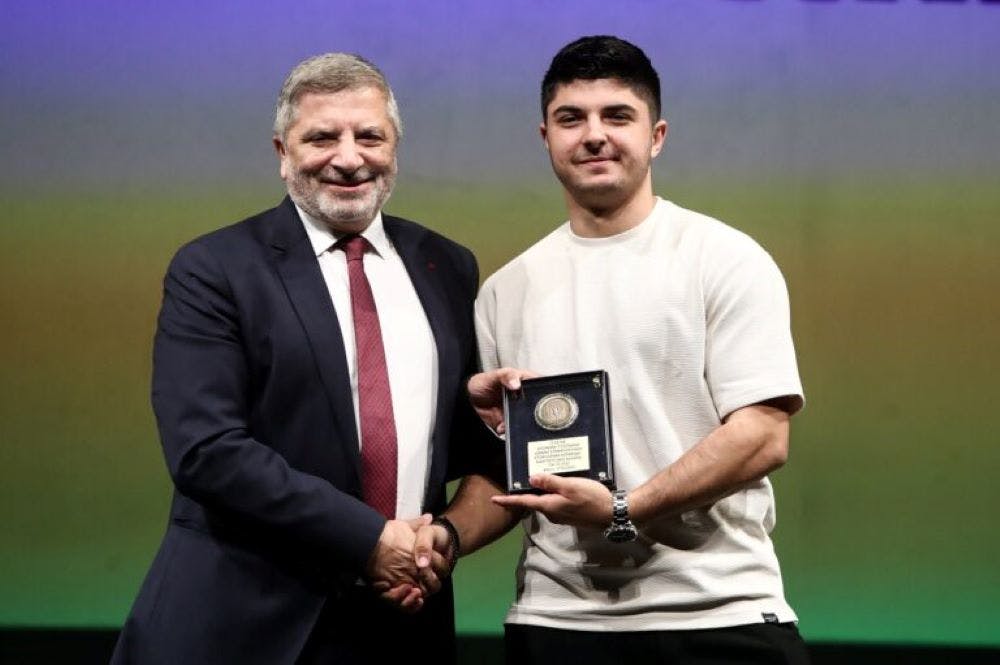 Συγκίνηση, υπερηφάνεια και ελπίδα τα κύρια χαρακτηριστικά της γιορτής του ΣΕΓΑΣ runbeat.gr