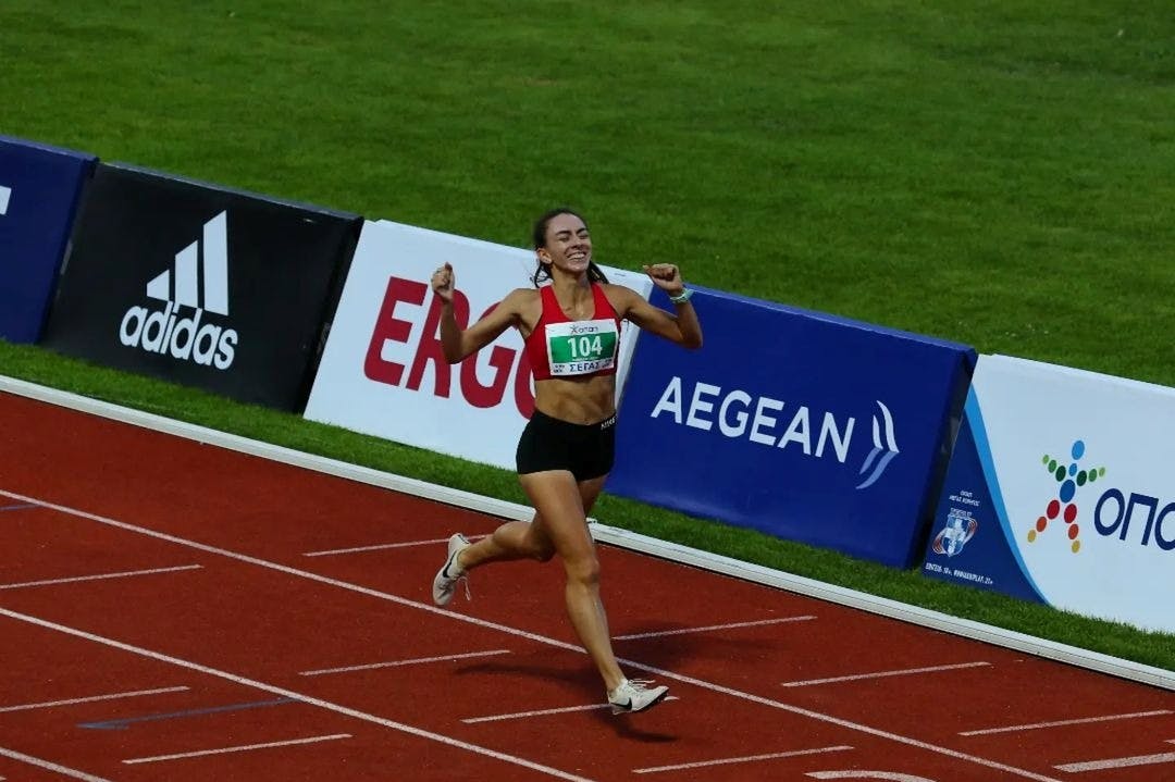 Ισαβέλλα Κοτσαχείλη: Κορυφαία επίδοση όλων των εποχών στα 2.000 μ. στιπλ στην Ελλάδα!