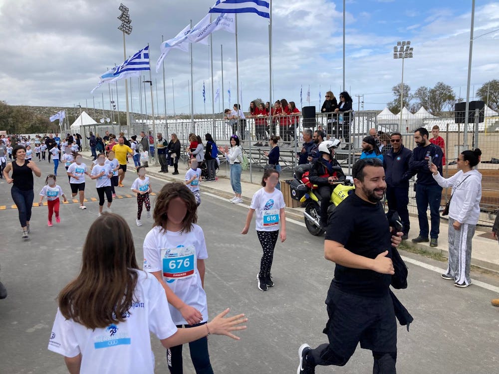Γέμισε με παιδικά χαμόγελα το Karteros Beach Sports Center (Pics & Vid) runbeat.gr