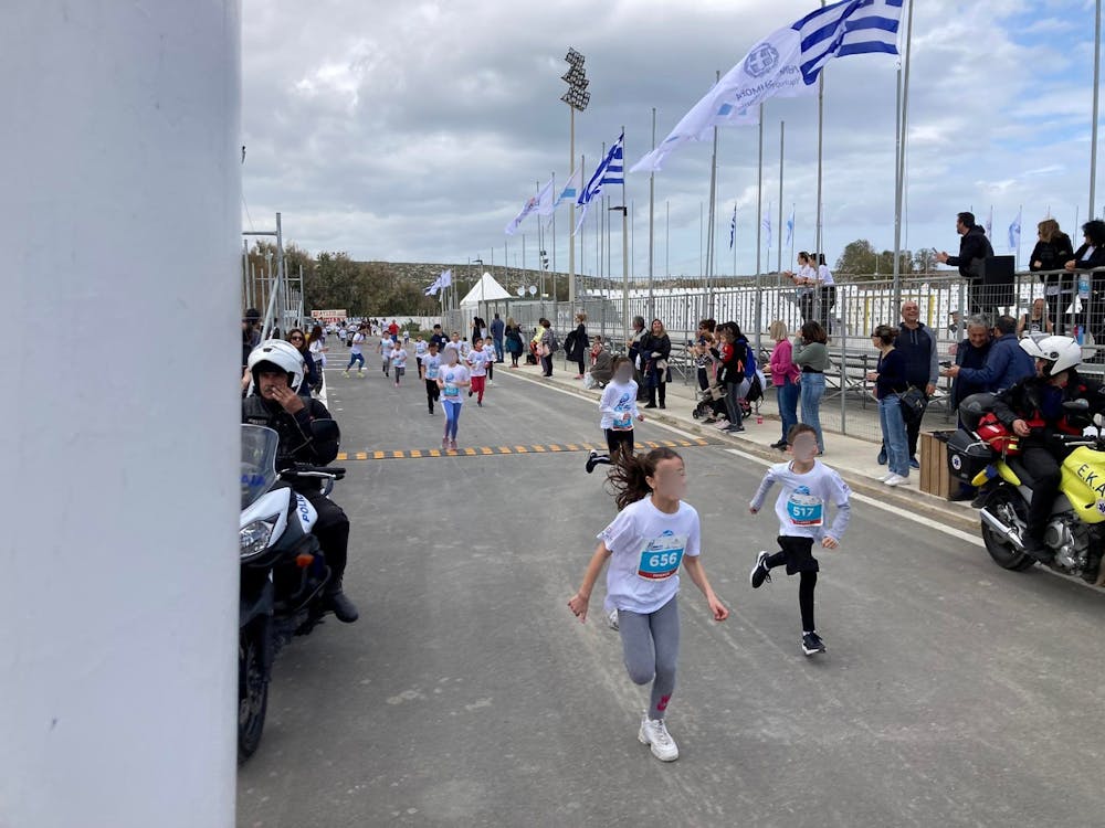 Γέμισε με παιδικά χαμόγελα το Karteros Beach Sports Center (Pics & Vid) runbeat.gr