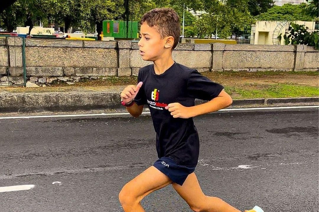 Enzo Maia: Ο 9χρονος Βραζιλιάνος με ατομικό ρεκόρ 22:06 στα 5 χιλιόμετρα!