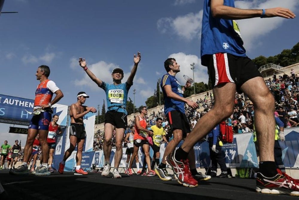 Αυθεντικός Μαραθώνιος Αθήνας: Οι εξηγήσεις του ΣΕΓΑΣ για την αλλαγή διαχείρισης του ρουχισμού