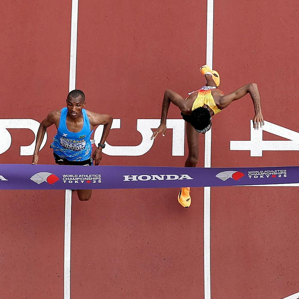 Μαραθώνιος: Ο συγκλονιστικότερος τερματισμός σε Παγκόσμιο πρωτάθλημα (Vid) runbeat.gr