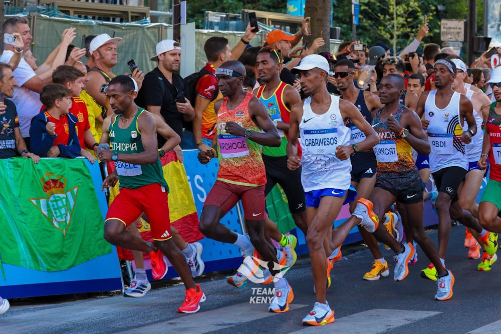 «Ο Kipchoge μου έδωσε τα μεταχειρισμένα παπούτσια του στο Παρίσι και ακόμα δεν μπορώ να το πιστέψω!» runbeat.gr 