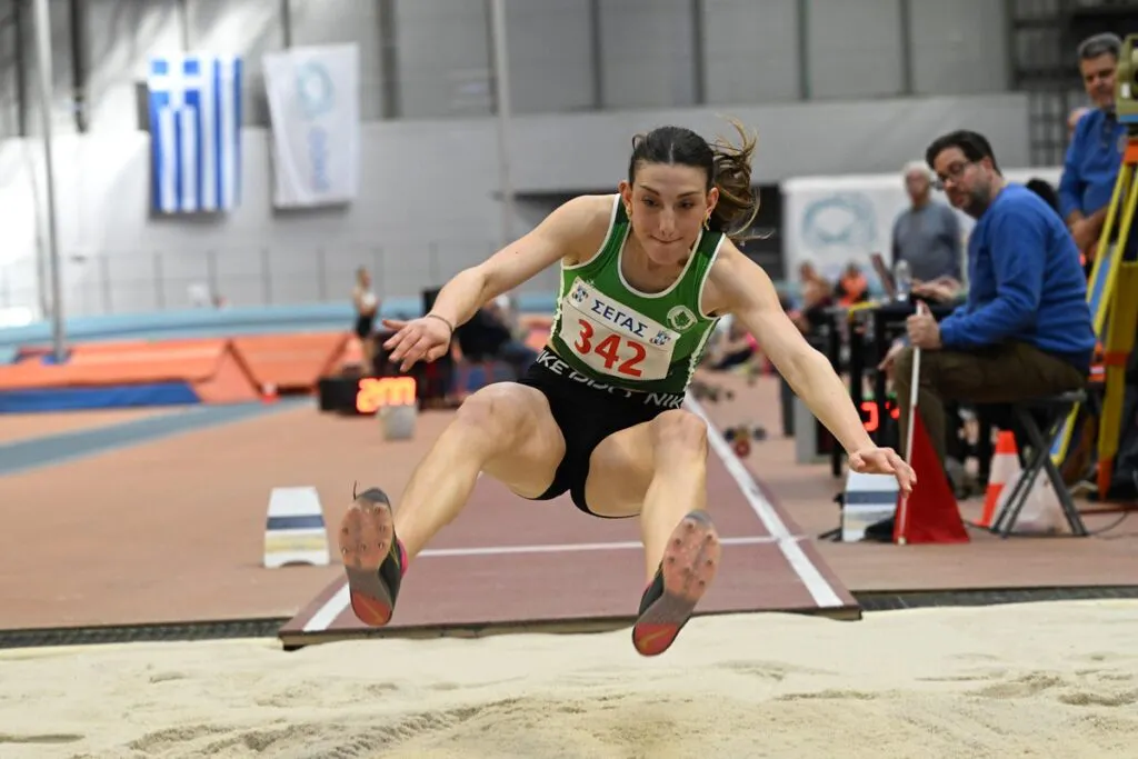 Εντυπωσιακό πανελλήνιο ρεκόρ από την Μητροπούλου στο μήκος Γυναικών Κ20!