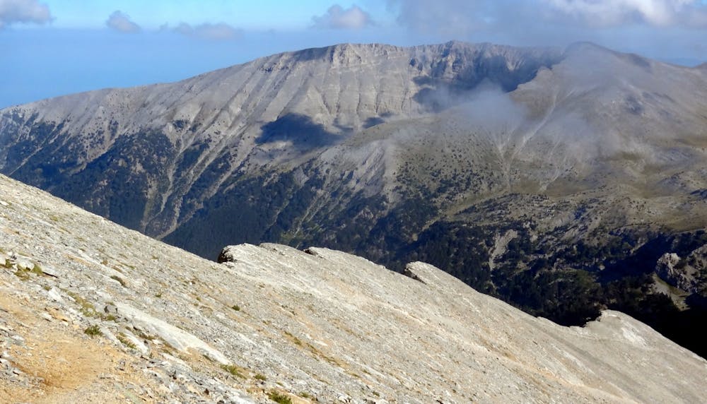 Πεζοπορία σε μία μοναδική διαδρομή στο μυθικό βουνό του Ολύμπου (Pics) runbeat.gr 
