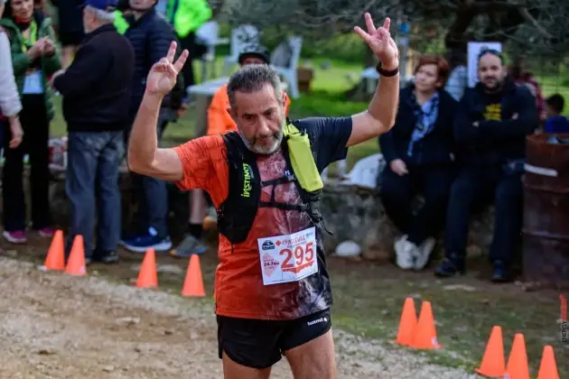 Σοκ στην δρομική κοινότητα της Κρήτης: Εντοπίστηκε νεκρός στο σπίτι του ο μαραθωνοδρόμος Κώστας Μπαρμπουνάκης