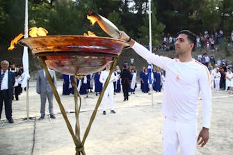 Τα highlights της πρώτης ημέρας από το ταξίδι της Ολυμπιακής Φλόγας (vid)
