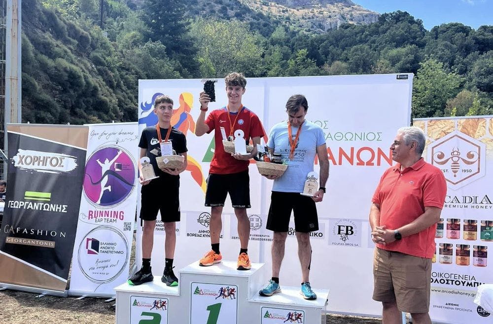 Πρωτιά για Τζαναβάρα και Μπουτσιάνη στον 8ο ορεινό ημιμαραθώνιο Δολιανών Πρωτιά για Τζαναβάρα και Μπουτσιάνη στον 8ο ορεινό ημιμαραθώνιο Δολιανών