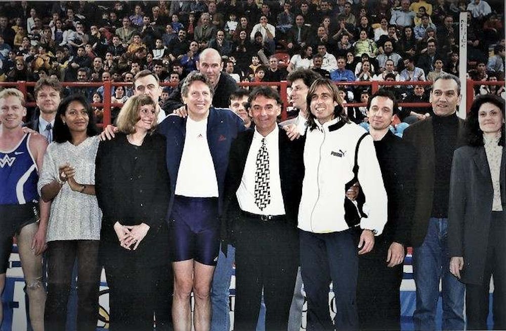 Βασίλης Παπαδημητρίου, Λάμπρος Παπακώστας και Νίκη Μπακογιάννη μίλησαν στον ΣΕΓΑΣ για τον Ντικ Φόσμπερι runbeat.gr