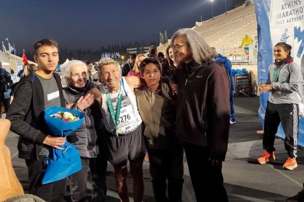 Τερμάτισε και φέτος ο 91χρονος Στέλιος Πρασσάς runbeat.gr 
