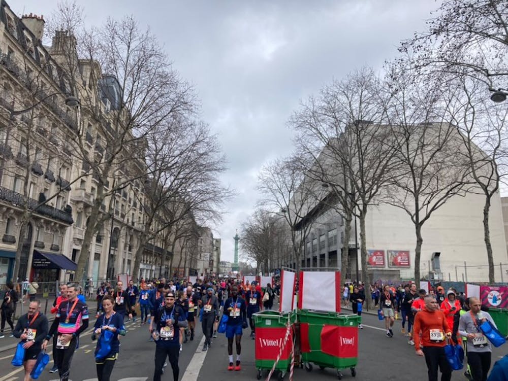 Ημιμαραθώνιος Παρισιού: Ρεκόρ κούρσας σε άνδρες και γυναίκες από τους Κενυάτες – Τι έκαναν οι Έλληνες (Pics) runbeat.gr