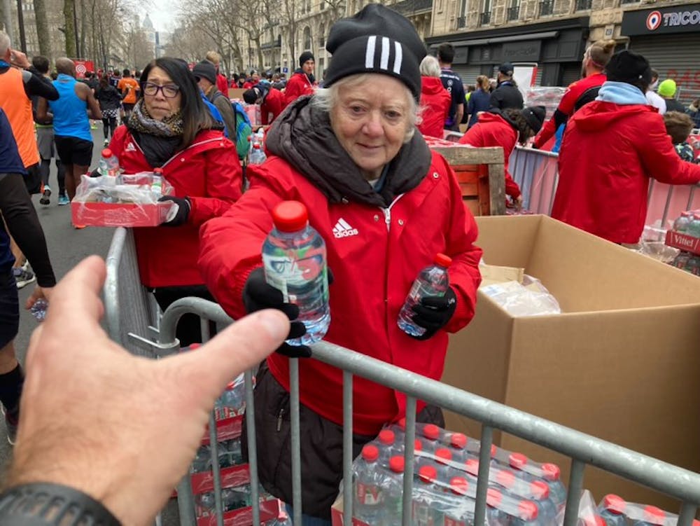 Ημιμαραθώνιος Παρισιού: Ρεκόρ κούρσας σε άνδρες και γυναίκες από τους Κενυάτες – Τι έκαναν οι Έλληνες (Pics) runbeat.gr