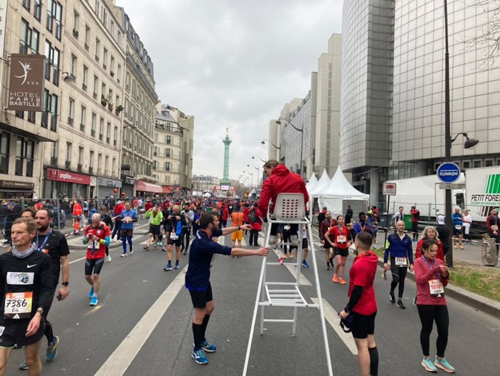 Ημιμαραθώνιος Παρισιού: Ρεκόρ κούρσας σε άνδρες και γυναίκες από τους Κενυάτες – Τι έκαναν οι Έλληνες (Pics) runbeat.gr