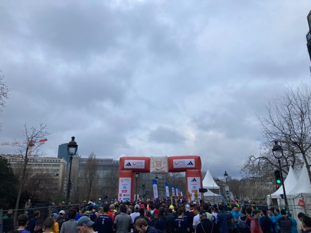 Ημιμαραθώνιος Παρισιού: Ρεκόρ κούρσας σε άνδρες και γυναίκες από τους Κενυάτες – Τι έκαναν οι Έλληνες (Pics) runbeat.gr
