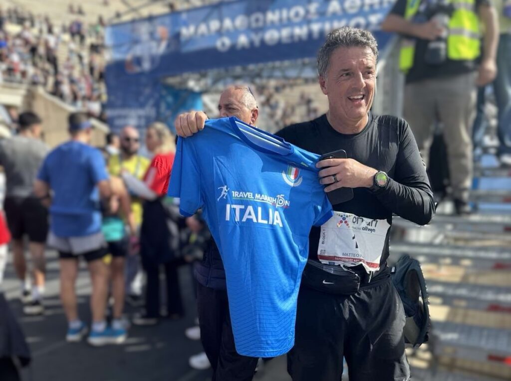 Έτρεξε στον 42ο ΑΜΑ ο πρώην πρωθυπουργός της Ιταλίας, Ματέο Ρέντσι