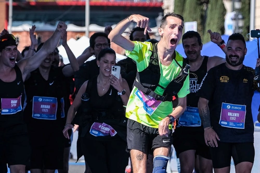 Μαραθώνιος Λάρνακας: Έτρεξε στον αγώνα των 10χλμ ο μαχητής Άλεξ Ρόκα! (Vid)