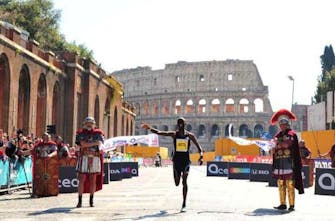 Απόλυτη πρωταγωνίστρια στον μαραθώνιο της Ρώμης η Κένυα (Vids)