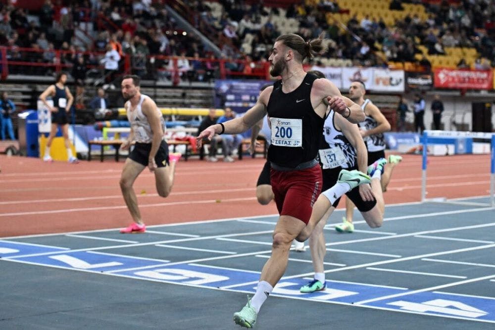 37ο Πανελλήνιο κλειστού στίβου: Παράσταση από Τεντόγλου και καλές επιδόσεις στο γεμάτο ΣΕΦ runbeat.gr
