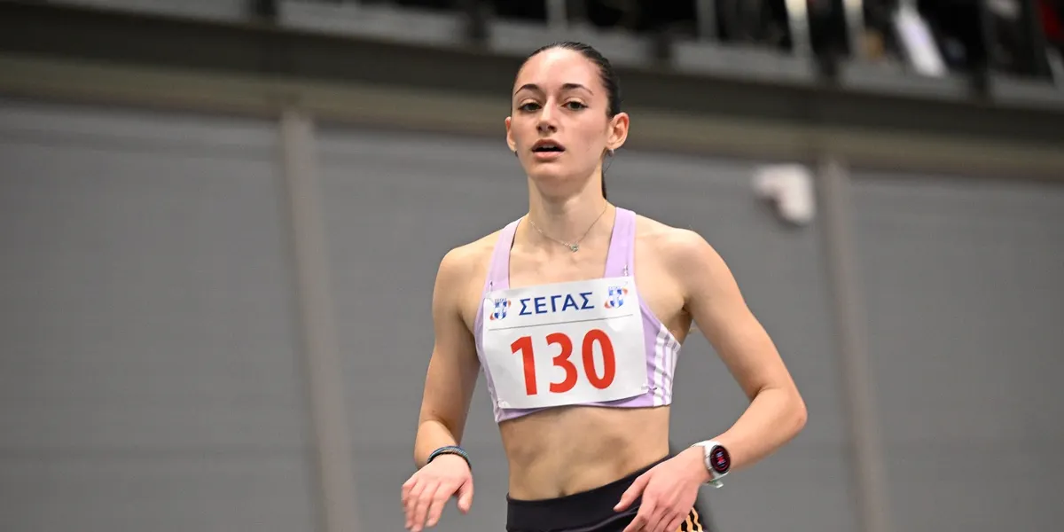 Ιουλιάννα Ρούσσου: Πανελλήνιο ρεκόρ στα 3.000 μ. Κ20 στην Παιανία!
