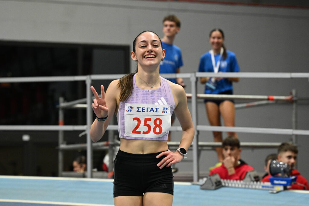 Μεγάλο πανελλήνιο ρεκόρ από την Ιουλιάννα Ρούσσου στα 1.500 μέτρα