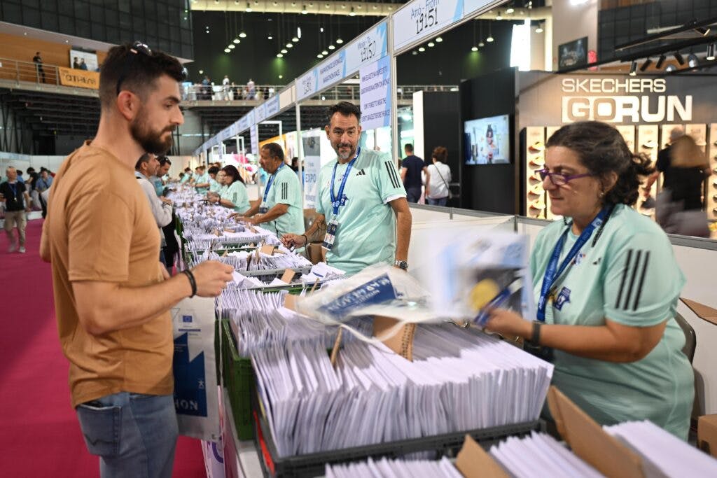 42ος Μαραθώνιος Αθήνα: Βήμα-βήμα η νέα διαδικασία παράδοσης και παραλαβής ιματισμού – Όλα όσα πρέπει να ξέρετε