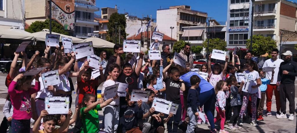 Με δεκάδες παιδιά τα Kids Athletics στο κέντρο της Σπάρτης στο πλαίσιο του Run Greece
