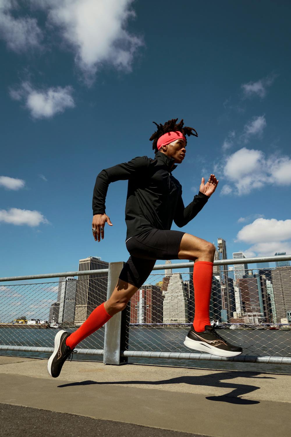 Saucony Endorphin Speed 3: Ό,τι χρειάζεστε για να τρέχετε πιο γρήγορα με ευκολία runbeat.gr