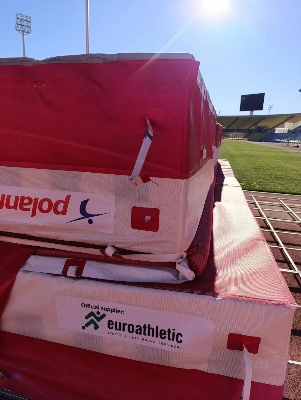 Άγνωστοι προκάλεσαν φθορές στον εξοπλισμό του Καυτανζογλείου σταδίου! runbeat.gr