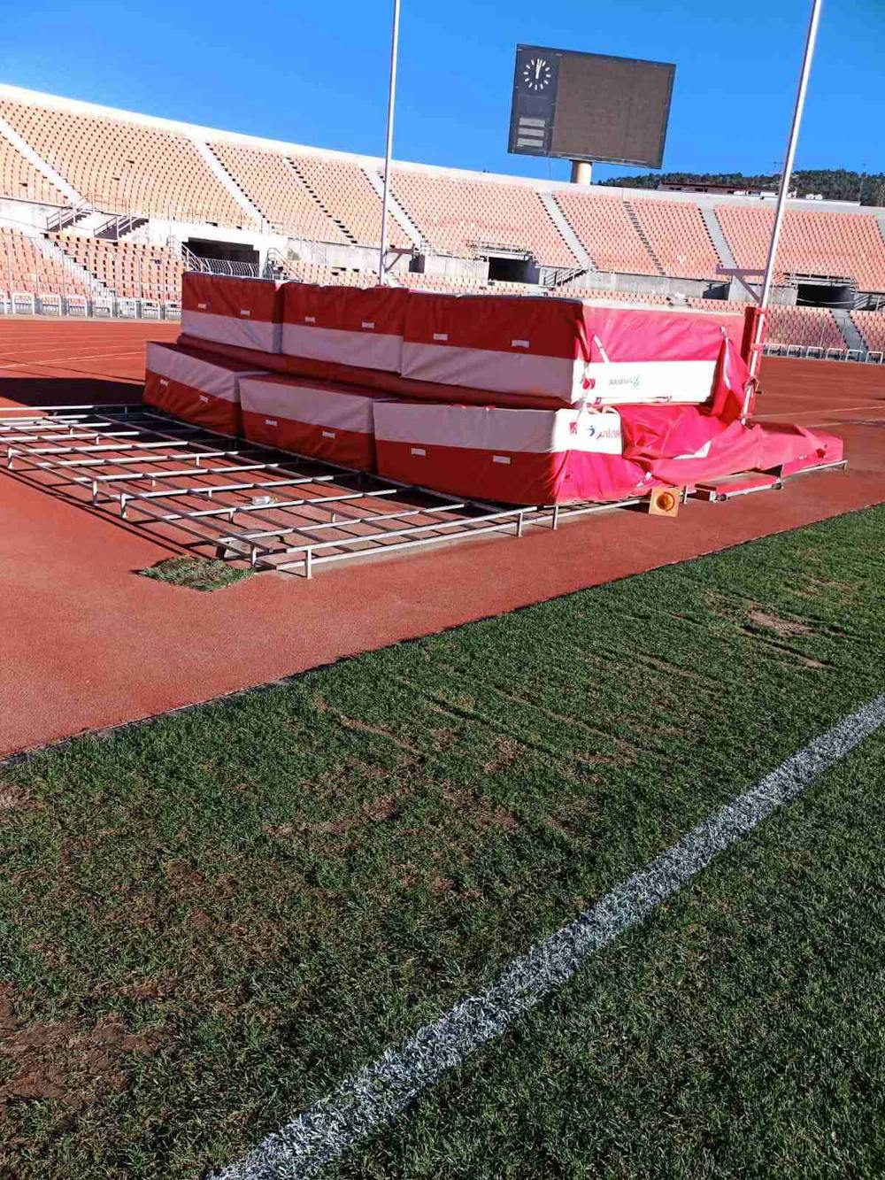 Άγνωστοι προκάλεσαν φθορές στον εξοπλισμό του Καυτανζογλείου σταδίου! runbeat.gr