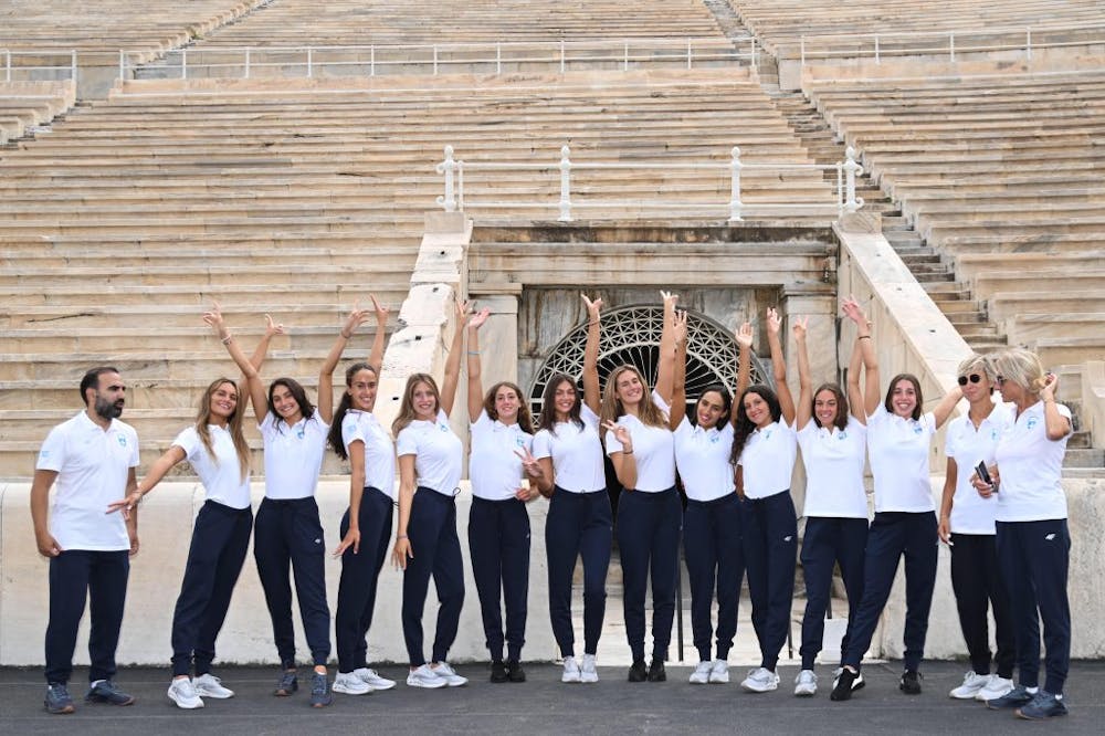 Πραγματοποιήθηκε η φωτογράφιση της Team Hellas για τους Ευρωπαϊκούς Αγώνες (Pics) runbeat.gr