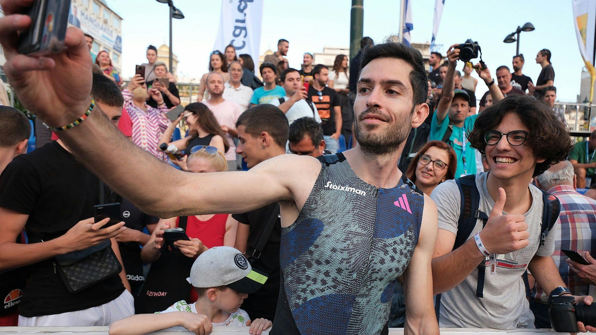 Piraeus Street Long Jump: Όμορφες στιγμές με τον Μίλτο Τεντόγλου και φίλους του στίβου (Pics)