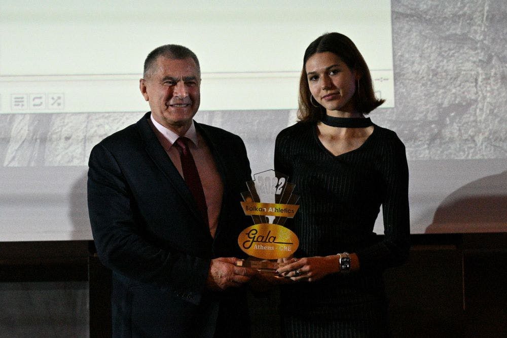 Ξανά κορυφαίος αθλητής των Βαλκανίων ο Τεντόγλου, καλύτερη αθλήτρια η Βουλέτα runbeat.gr 
