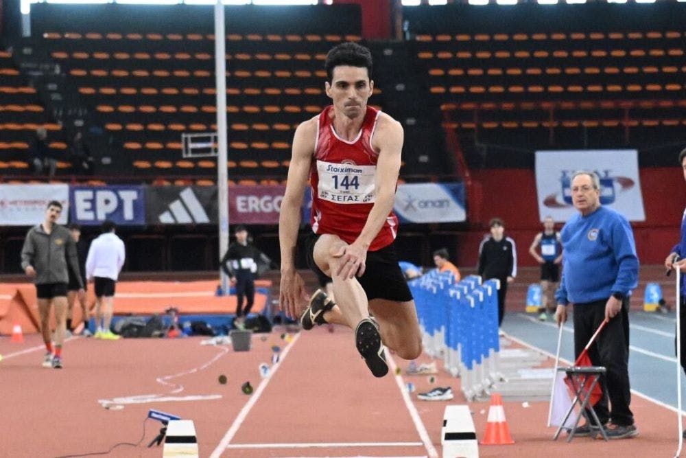 Πανελλήνιο κλειστού: Πανελλήνιο ρεκόρ Κ18 η Φλουτάκου στα 400μ., καλές επιδόσεις στο πρωινό πρόγραμμα runbeat.gr