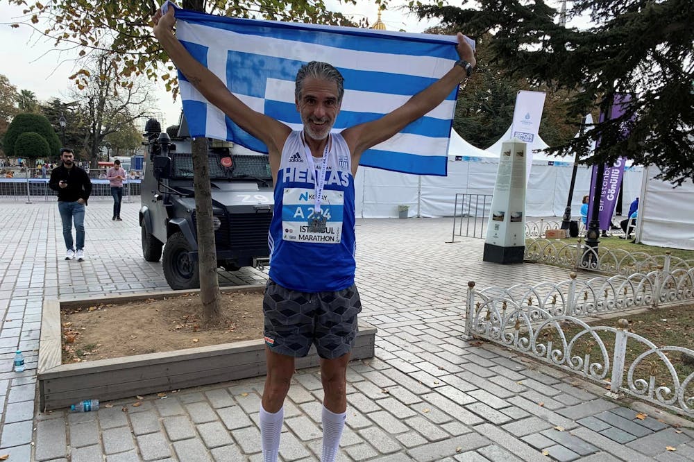 Έγραψε ιστορία ο Κ. Χουβαρδάς: Μπήκε στα ρεκόρ Guinness με 7 sub3 μαραθωνίους σε 7 συνεχόμενες εβδομάδες! runbeat.gr