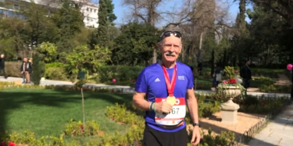 Πανελλήνιο ρεκόρ στον Ημιμαραθώνιο της Αθήνας από τον αειθαλή Δημήτρη Χρόνη