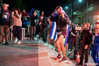 Δεκάδες Έλληνες έτρεξαν στον Μαραθώνιο των Βρυξελλών (pics)