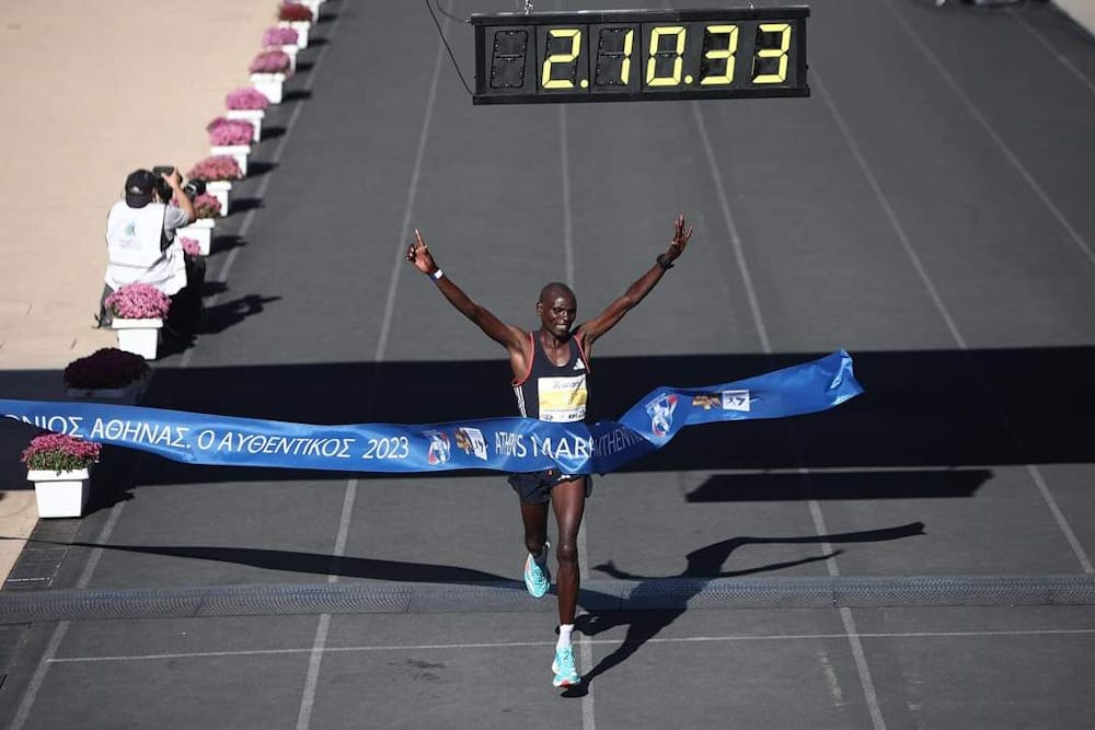 Οι πιο όμορφες στιγμές του 40ου Αυθεντικού Μαραθωνίου της Αθήνας (Pics) runbeat.gr