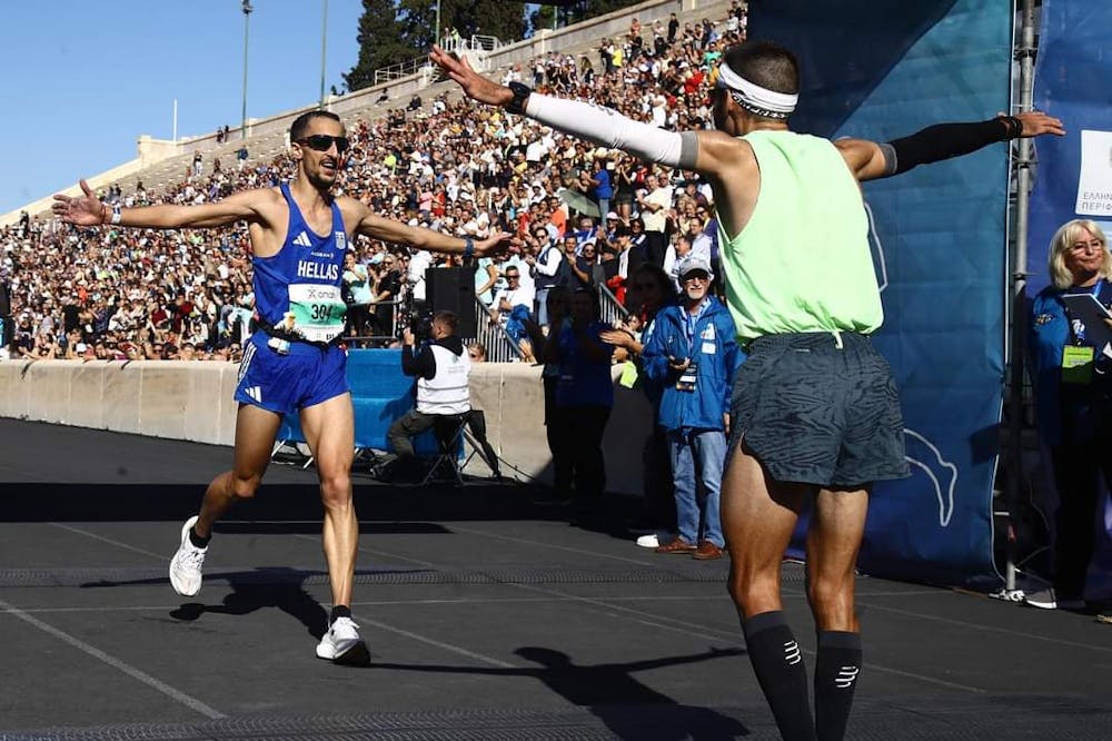 Οι πιο όμορφες στιγμές του 40ου Αυθεντικού Μαραθωνίου της Αθήνας (Pics) runbeat.gr