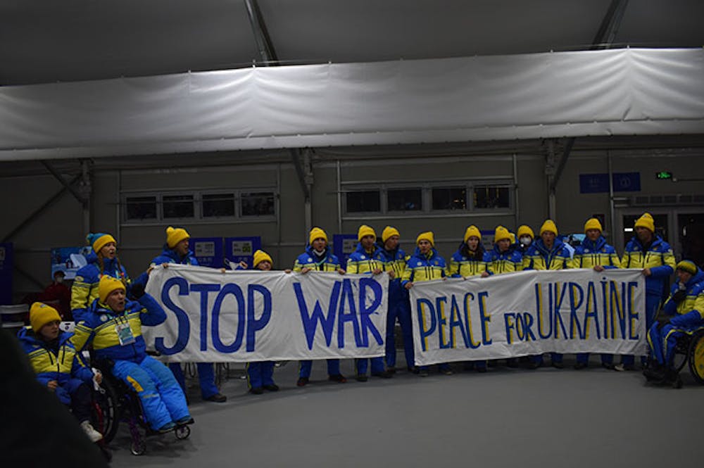 Άνοιξε η αυλαία των Χειμερινών Παραολυμπιακών Αγώνων – Η είσοδος της Ελλάδας (Pics) runbeat.gr